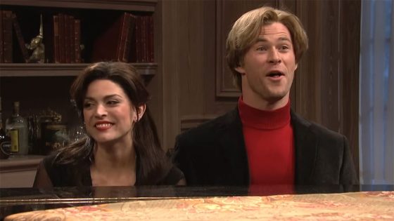 Some SNL Hosts Are Huge Surprises. Why Cecily Strong Was ‘Most Shocked’ When Chris Hemsworth Made His Debut – MASHAHER