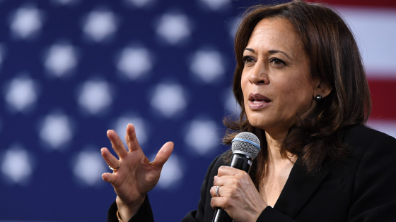 Harris shredded for resurfaced video of promising to close migrant detention center – MASHAHER