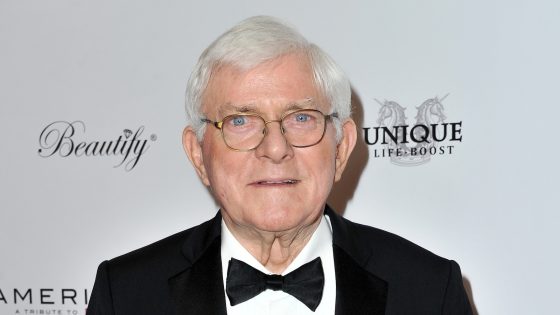 Phil Donahue, influential TV talk show host, dead at 88 – MASHAHER