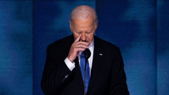 Emotional Joe Biden wipes away tears ahead of farewell speech – and takes aim at ‘loser’ Trump | US News – MASHAHER