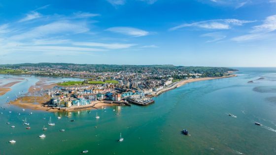 Anger as sewage leak sparks ‘don’t swim’ alert at Exmouth beach | UK News – MASHAHER