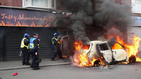 Rapid review of extremism announced – as Yvette Cooper accuses Southport rioters of ‘hijacking grief’ | Politics News – MASHAHER