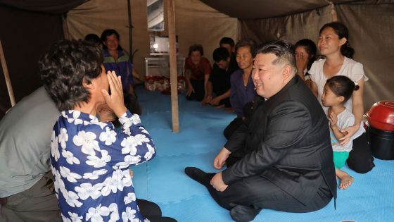 Kim Jong Un visits victims of North Korea floods and says thousands will be brought to Pyongyang | World News – MASHAHER