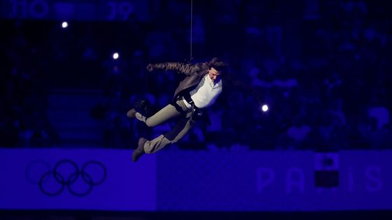 Paris Olympics closes with dystopian ceremony – as Tom Cruise abseils into stadium and Billie Eilish performs new hit | World News – MASHAHER