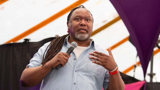 Reginald D Hunter addresses Edinburgh Fringe gig after two ‘Israeli audience members told to leave’ | Ents & Arts News – MASHAHER