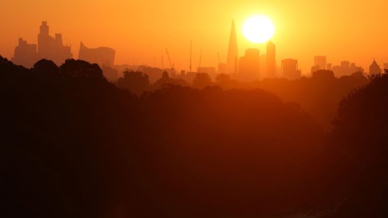 UK set for ‘enhanced’ sunrise and sunset – before remnants of hurricane bring ‘unseasonably wet and windy weather’ | UK News – MASHAHER