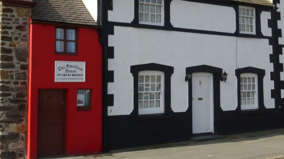 Britain’s ‘smallest house’ among heritage sites ‘at risk’ due to climate change | UK News – MASHAHER