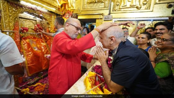 Out On Bail, Manish Sisodia Visits Hanuman Temple, Mahatma Gandhi’s Memorial Rajghat – MASHAHER