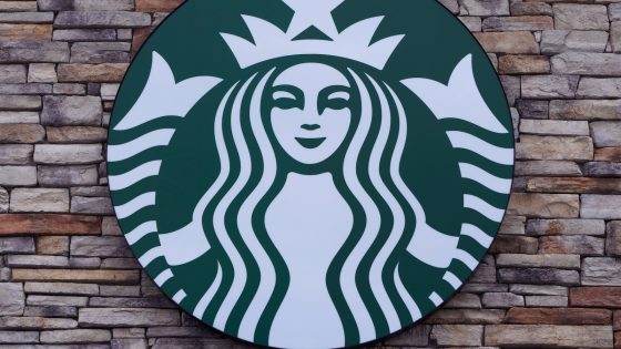 Starbucks replaces its CEO, names Chipotle chief to head the company – MASHAHER