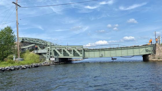 Rail bridge collapses on US-Canada border – MASHAHER