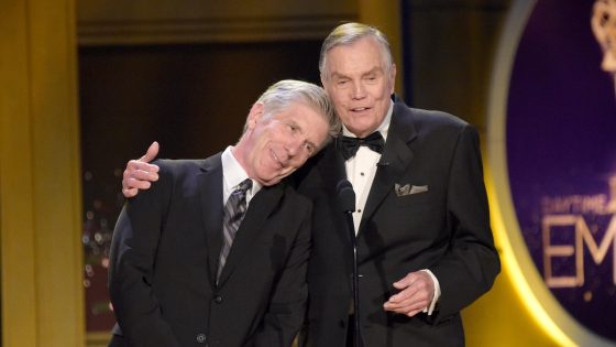 ‘Hollywood Squares’ host and Broadway star Peter Marshall dies at 98 – MASHAHER