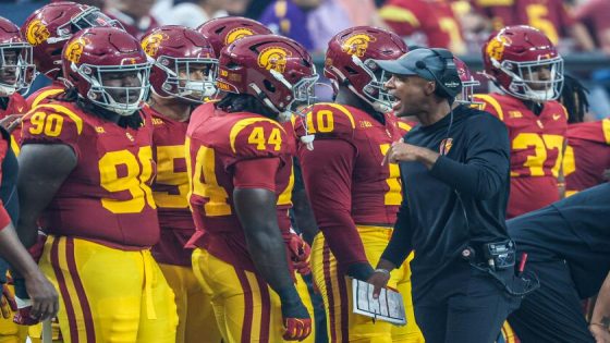 Letters to Sports: USC’s defense makes a stand at last – MASHAHER