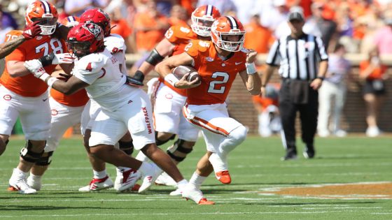 No. 21 Clemson puts up 45 first-half points in rout of NC State – MASHAHER