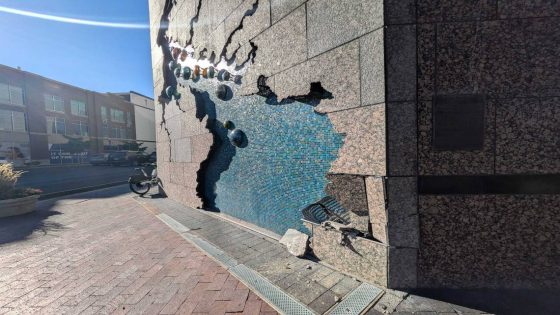 Driver crashes into famous artwork at Boise’s Grove Hotel. Here’s what happened, damage – MASHAHER