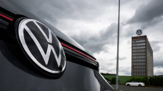 Volkswagen warns of plant closures in Germany amid cost-cutting drive – MASHAHER