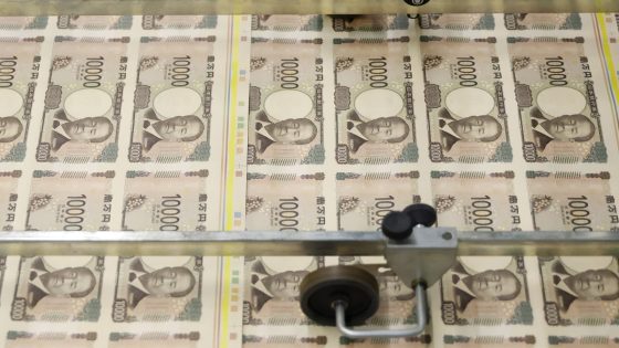 Japan top currency diplomat says watching for yen carry trades: report – MASHAHER