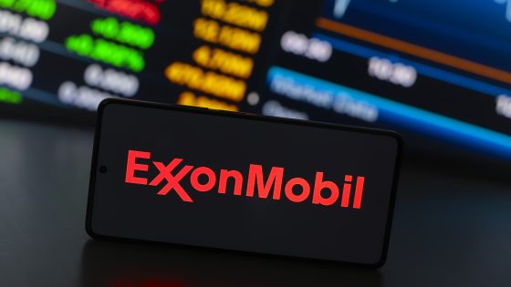 Exxon is trading at ‘extremely cheap’ levels right now, says investor Stephanie Link – MASHAHER