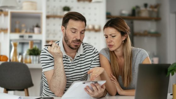 Money expert’s advice to help a couple in $65,000 of credit card debt – MASHAHER