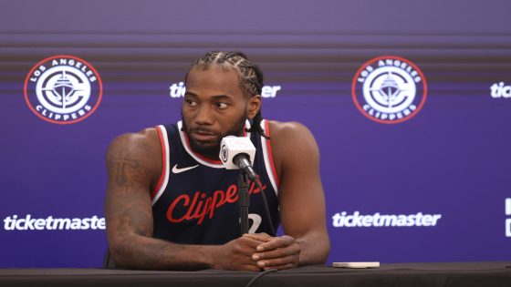 Kawhi Leonard planning to play in Clippers season opener following another offseason knee procedure – MASHAHER