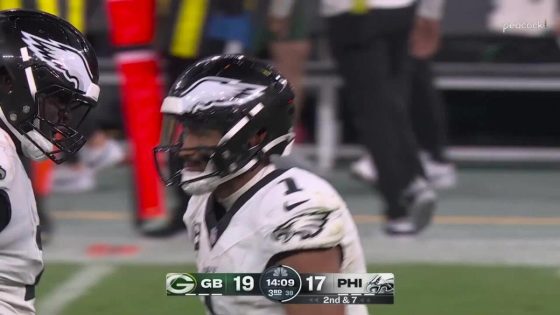 Can't-Miss Play: A.J. Brown's 67-yard TD recaptures Eagles' lead on team's second play of half – MASHAHER