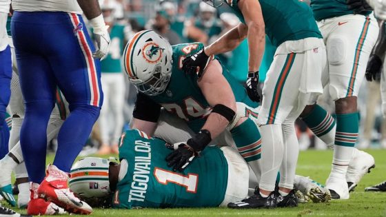 Dolphins’ Tua Tagovailoa exits loss to Bills with concussion – MASHAHER