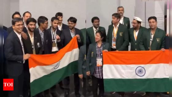 Viral Video: Pakistan team holds Indian flag during Chess Olympiad 2024 – MASHAHER