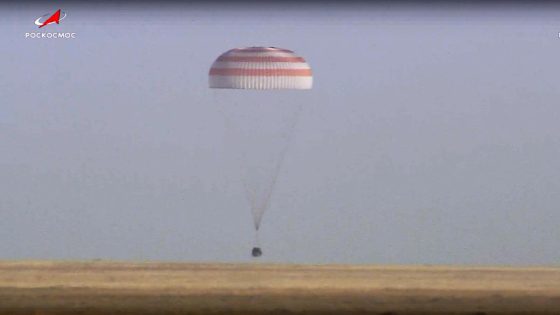 A Soyuz capsule with 2 Russians and 1 American from the International Space Station returns to Earth – MASHAHER