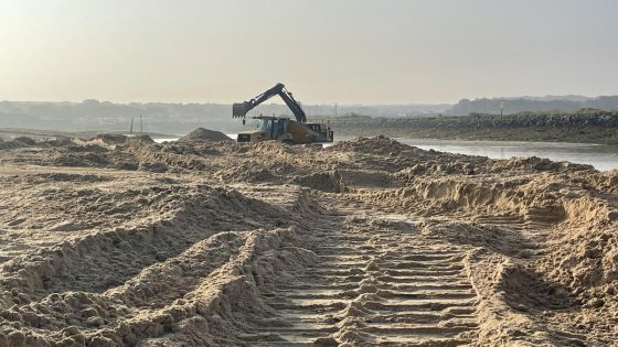 Neighbours of ‘Britain’s best beach’ say it is being ‘mined for profit’ as tonnes of sand is removed and sold – MASHAHER