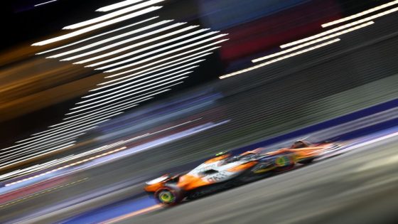 Motorsport: Motor racing-Norris on pole in Singapore with Verstappen alongside – MASHAHER