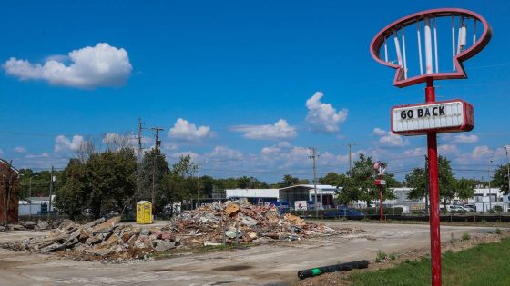 Chicken chain location demolished. What’s going onto busy Lexington corner? – MASHAHER