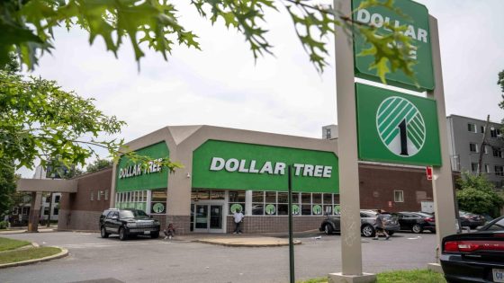 Dollar Tree Stock Tumbles as Outlook Lowered Due To ‘Immense Pressures’ – MASHAHER