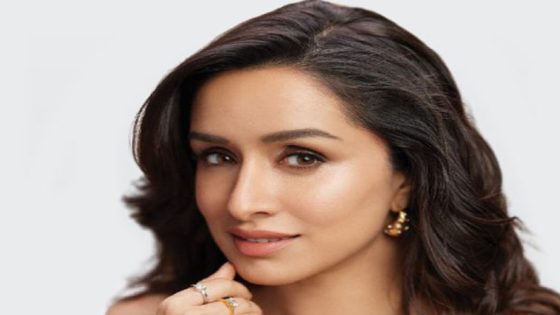 Shraddha Kapoor celebrates Ganesh Visarjan with modaks, jokes about year-long quota done : Bollywood News – MASHAHER