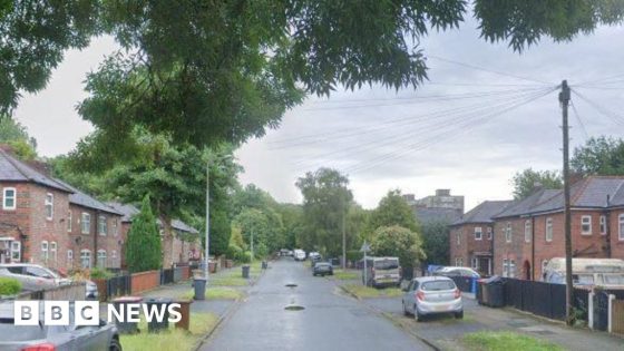 Woman, 40, and girl, 8, found dead in Salford home – MASHAHER