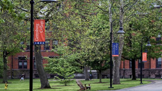 Gettysburg College student allegedly carved racial slur with box cutter onto another student’s chest – MASHAHER