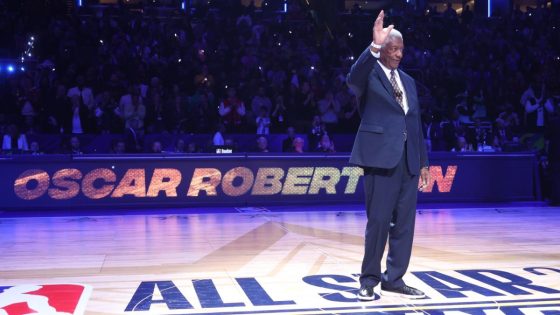 Oscar Robertson recounts time he got a telegram from KKK saying if he played ‘they’re going to shoot me’ – MASHAHER