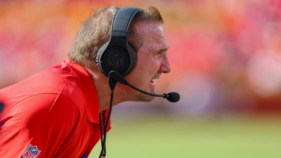 Officials apparently let Chiefs coordinator Steve Spagnuolo call timeout, which isn’t legal – MASHAHER