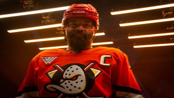 Pat Verbeek, Greg Cronin, Ducks Players Offer Thoughts on Radko Gudas Captaincy – MASHAHER