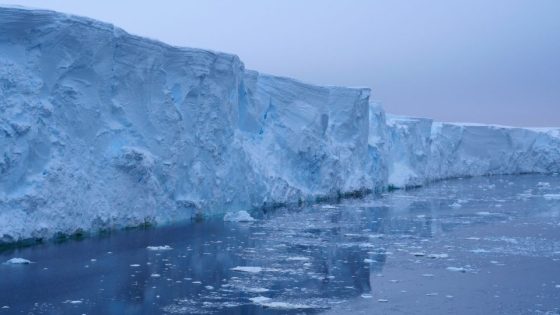 Scientists looked deep beneath the Doomsday Glacier. What they found spells potential disaster for the planet – MASHAHER