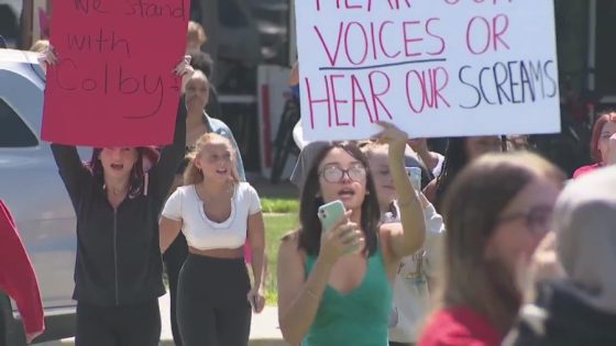 Park Hill students walk out of class in support of suspended student – MASHAHER