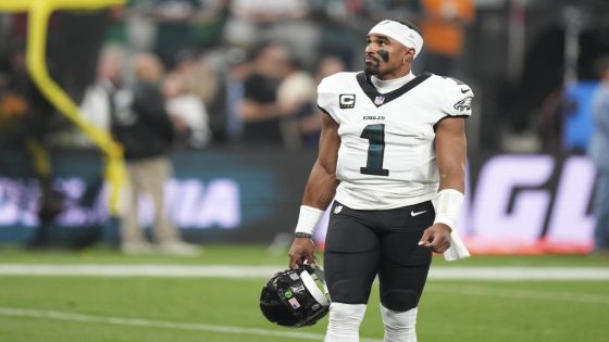 Eagles start off season with terrible Jalen Hurts INT and fumble on shotgun snap – MASHAHER