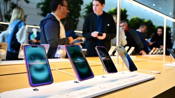 Apple’s iPhone 16 hasn’t gotten a hot start, analysts estimate, but some still counting on ‘super cycle’ – MASHAHER