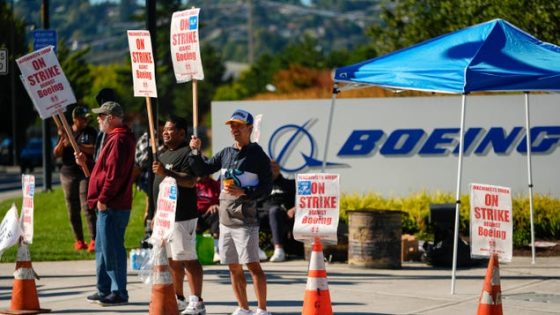 Boeing is back at bargaining table with its striking workers – MASHAHER