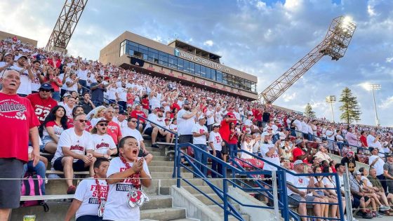 Fans react to Pac-12 adding Fresno State to conference in 2026. ‘Party at Bulldog Grill’ – MASHAHER