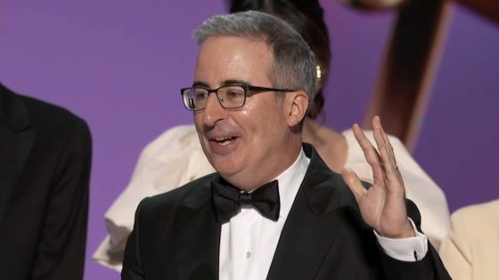 John Oliver’s A+ Emmy Speech Went From A Sad Story About A Pet’s Death To Dropping An F-Bomb On The Orchestra – MASHAHER