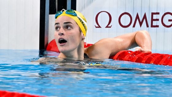 Kaylee McKeown breaks short course world record in return from Olympics – MASHAHER