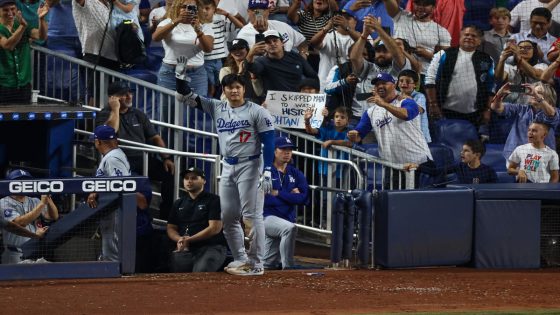 Unknown fan who snagged Shohei Ohtani’s 50th homer amid scrum owns a souvenir that ‘could fetch upwards of $200,000’ – MASHAHER