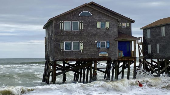 10 homes have collapsed into the Carolina surf. Their destruction was decades in the making – MASHAHER