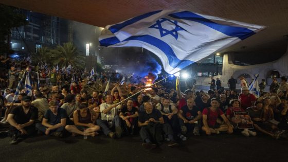 Could mass protests in Israel over the hostages persuade Netanyahu to agree to a cease-fire deal? – MASHAHER