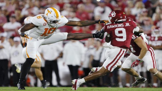 Yahoo Top 10: Tennessee’s road win at Oklahoma boosts Vols to No. 1 while USC falls out of rankings – MASHAHER