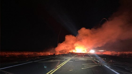 Fiery semi-truck crash involving lithium batteries closes US 95 northwest of Las Vegas – MASHAHER